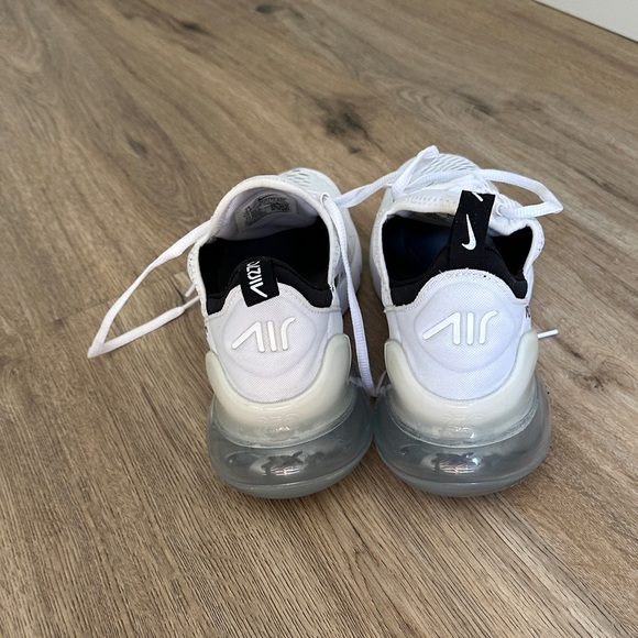 Nike Air Max 270 White Black Athletic Shoes - Picture 3 of 3